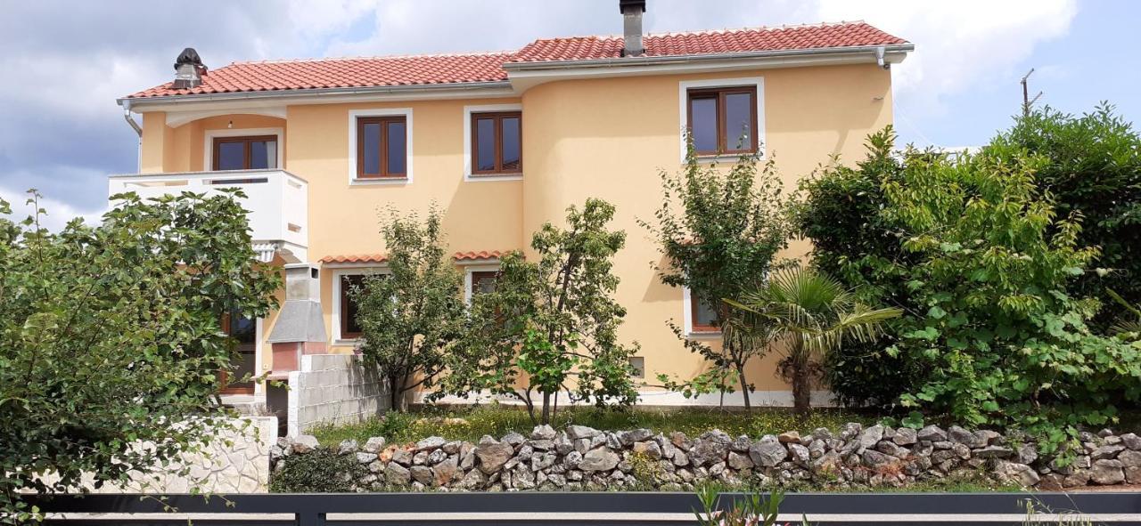 Apartman Paola Apartment Malinska Exterior photo