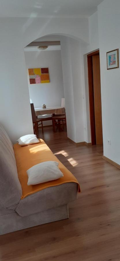 Apartman Paola Apartment Malinska Exterior photo